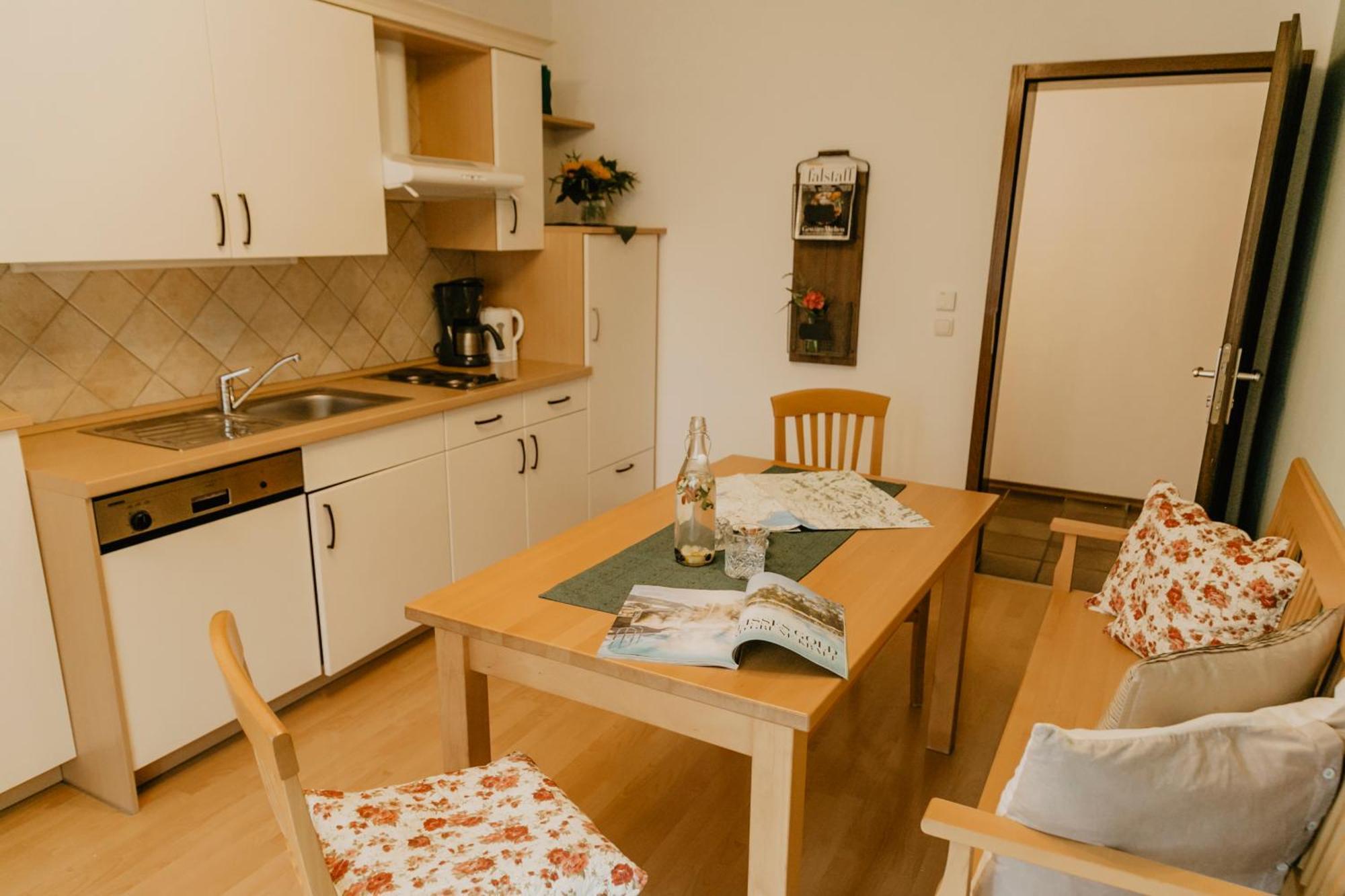 Wessner Hof Landhotel & Restaurant Marquartstein Quarto foto